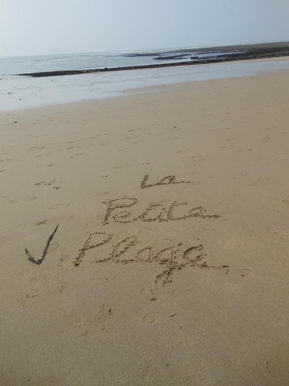 Hotel De La Petite Plage Saint-Georges-d'Oleron Exterior photo